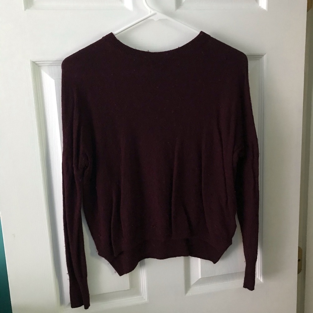 maroon sweater